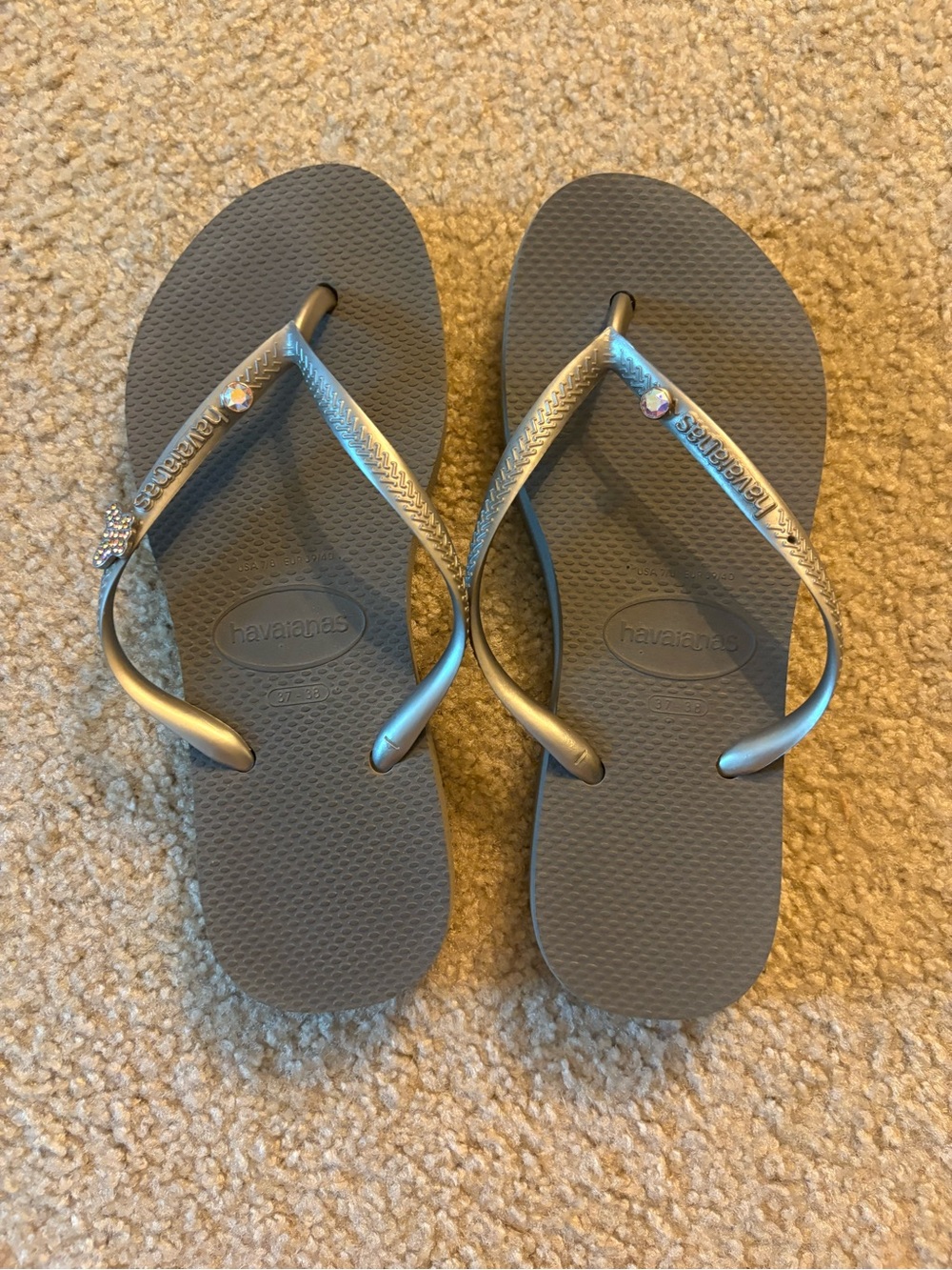 Havaianas Women’s Metallic Silver Slim Sandals